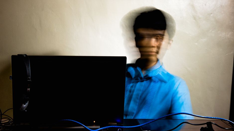 Go Invisible: The Undetectable Guide To Erasing Your Digital Footprint (Hackers Hate This Trick!) - Page 6