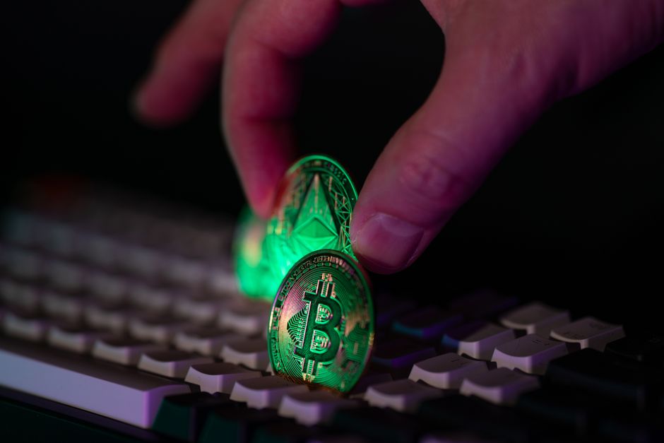 Unlock The Secrets Of The Dark Web: A VPN User's Guide - Page 2