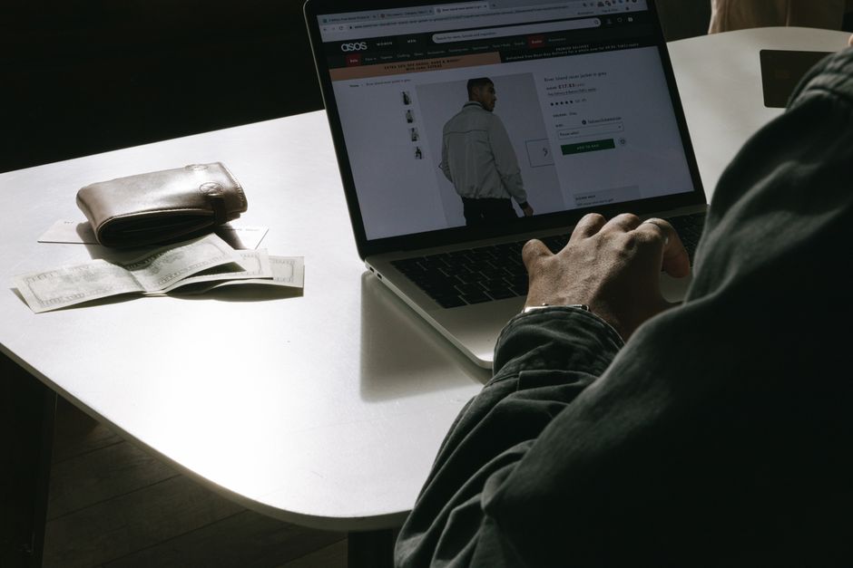 Exposed: The 'Free VPN' Trap That's Selling Your Data (And The 3 Budget VPNs That WON'T) - Page 4