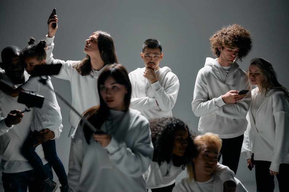 Is Your Phone Battery Draining FAST? 7 Simple Tweaks To Double Its Lifespan Today! - Page 3