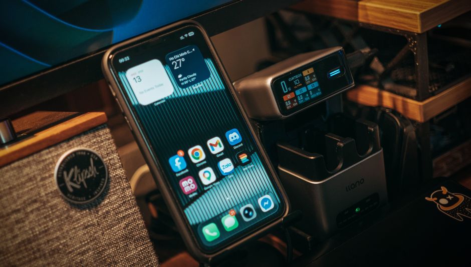 Your Phone Has Hidden Superpowers: 7 Settings You NEED To Change NOW For Max Performance (Tutorial) - Page 1