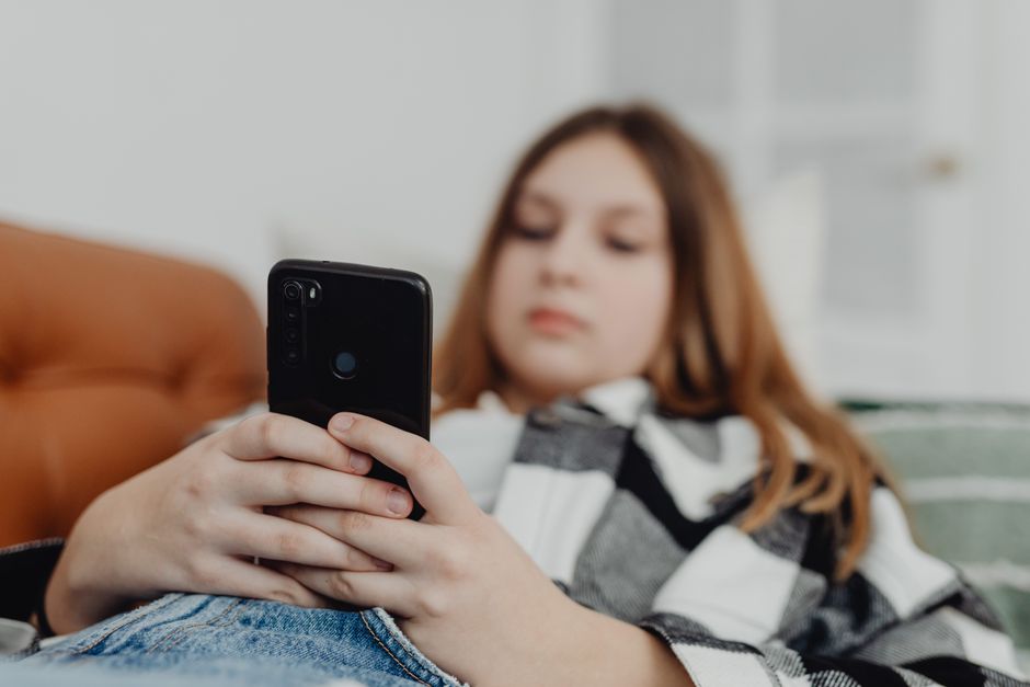 Exposed: The 3 Apps Secretly Tracking Your Every Move (And How To Delete Them Now) - Page 4