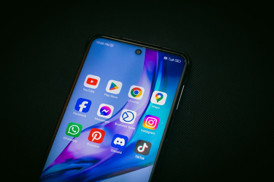 The Blacklist: 7 Secret Phone Settings Google & Apple DON'T Want You To Find (Step-by-Step Guide) - Page 3