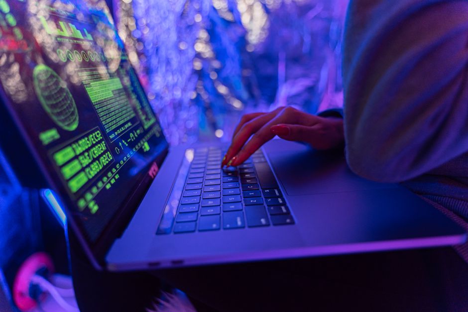 The 5-Minute Hack: Bulletproof Your Passwords (Even Your Grandma Can Do It) - Page 4