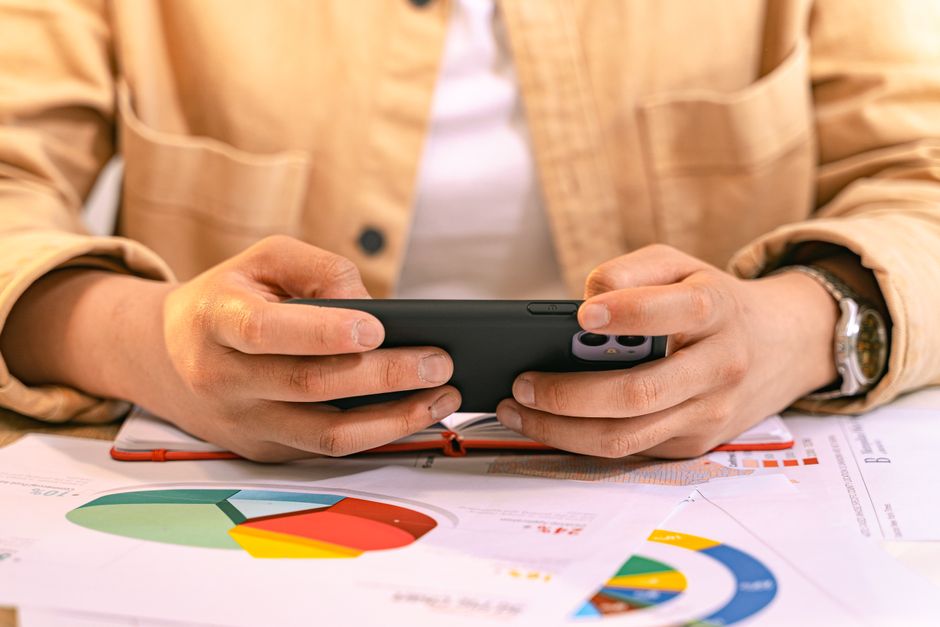 Stop The Spies: 7 Simple Tech Hacks To Make Your Phone Invisible Online In Minutes - Page 2