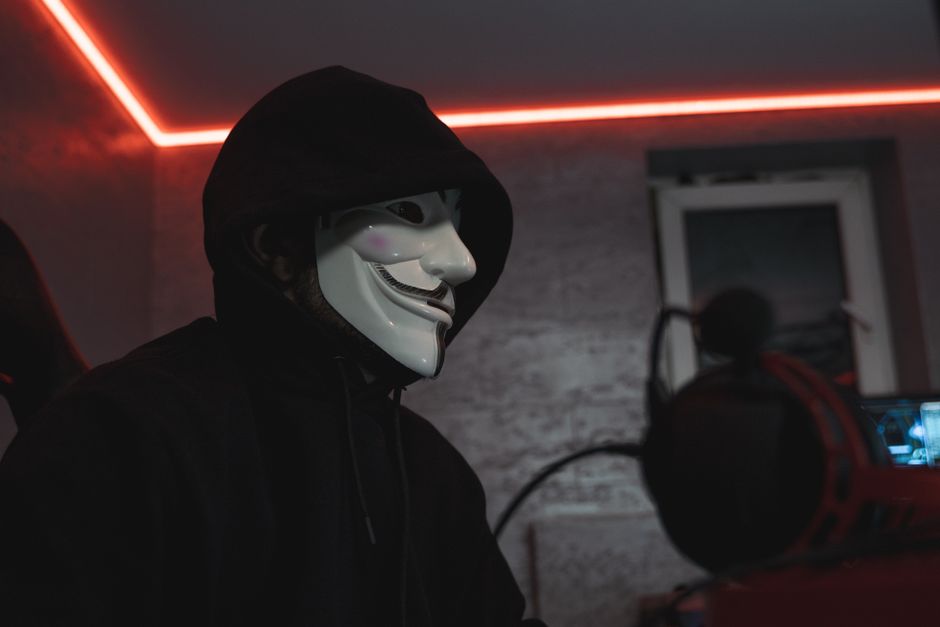 Forget Netflix: These 3 VPNs Are Your New Digital Bodyguards Against ALL Online Surveillance - Page 1