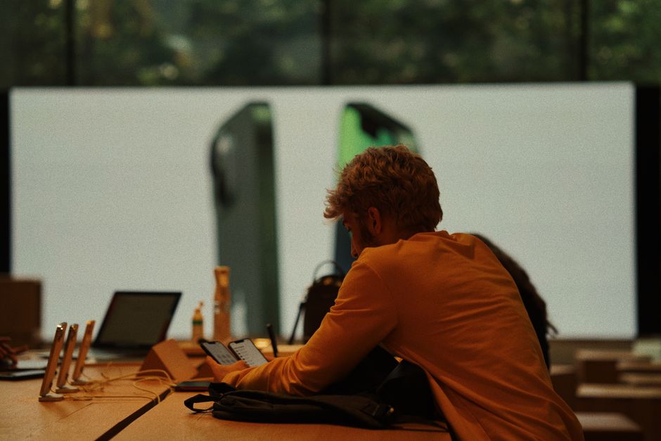 Forget Netflix: These 3 VPNs Are Your New Digital Bodyguards Against ALL Online Surveillance - Page 2
