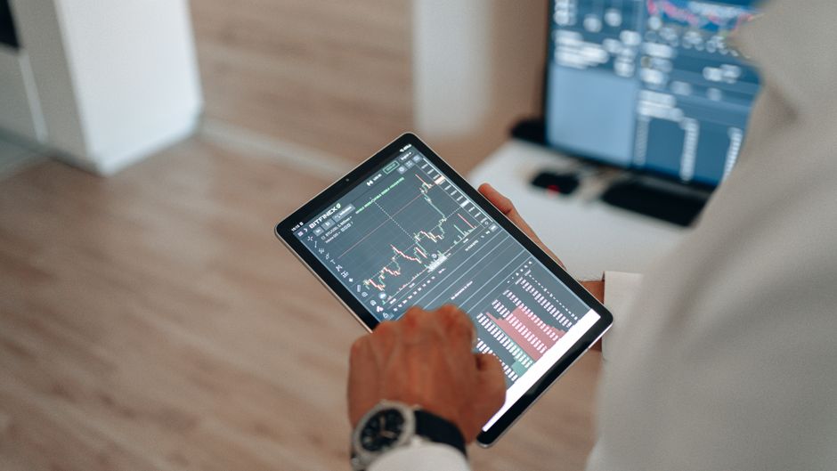 They're Selling Your ENTIRE Digital Life: The Billion-Dollar Industry You Never Knew Existed - Page 4