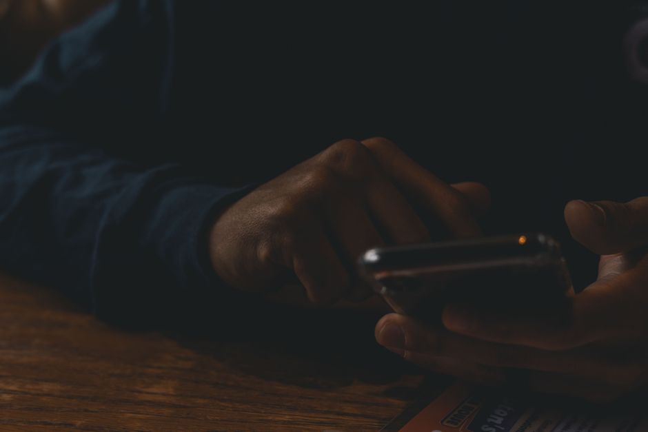 The 7 Apps Silently Stealing Your Identity (And How To Stop Them NOW) - Page 6